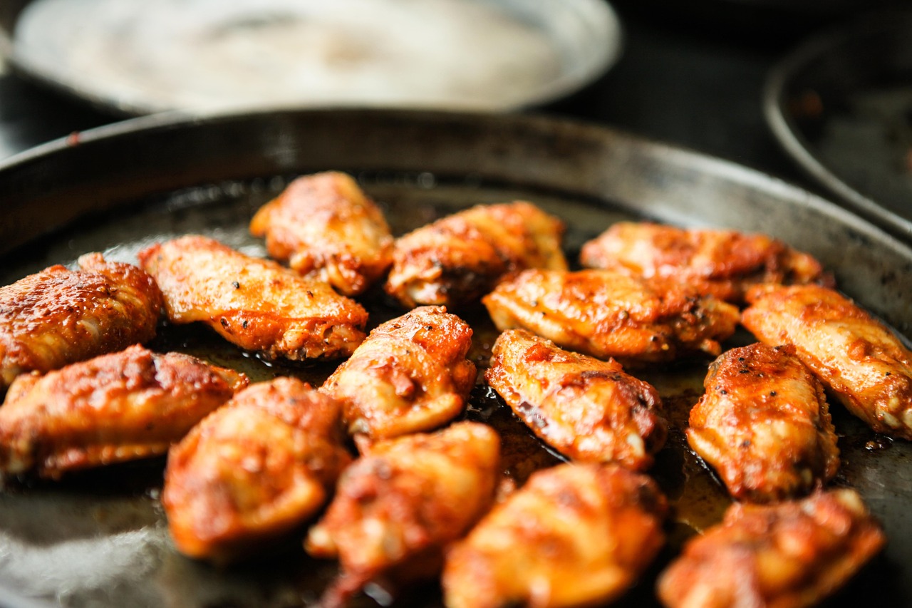 chicken wings, secret, iron plates-2210462.jpg